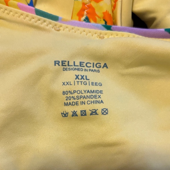 Relleciga Floral One-Piece Swimsuit - Picture 6 of 6